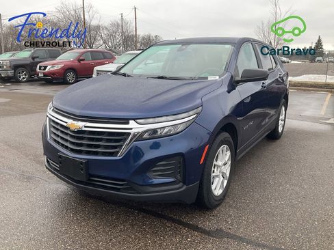 Certified 2022 Chevrolet Equinox LS w/ LS Convenience Package FWD image 1