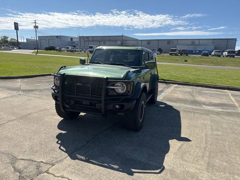 Used 2023 Ford Bronco Outer Banks image 5