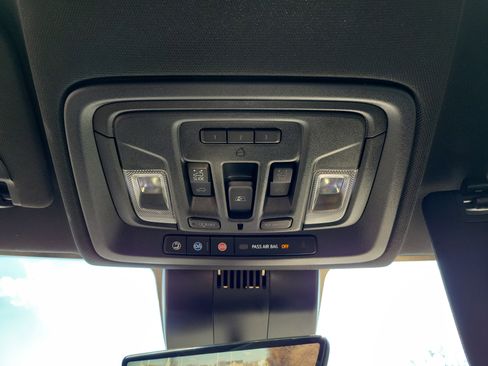 Certified 2025 GMC Sierra 1500 AT4 w/ AT4 Premium Package image 31