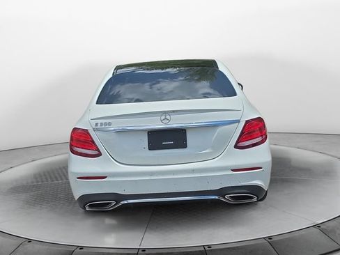 Used 2018 Mercedes-Benz E 300 image 4