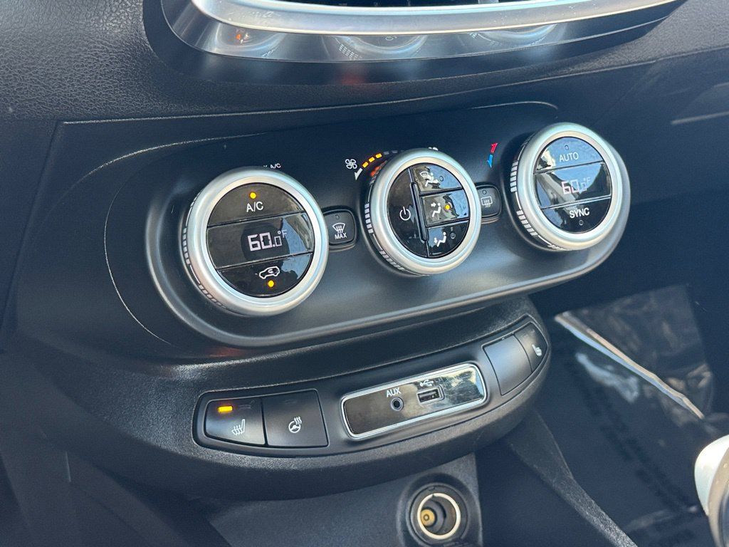 Used 2016 FIAT 500X Lounge FWD image 14