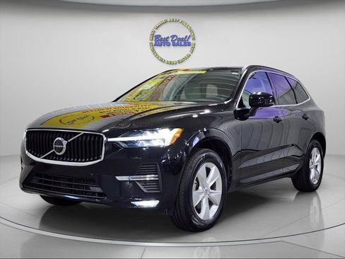 Used 2022 Volvo XC60 B5 Momentum AWD/4WD image 1