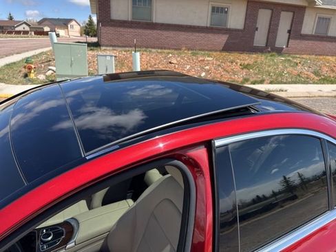 Used 2017 Mercedes-Benz C 300 4MATIC Sedan image 5