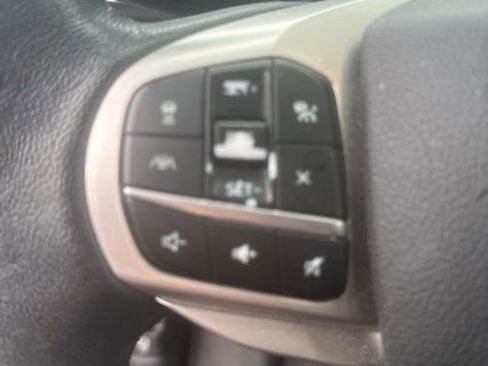 Used 2021 Ford Explorer XLT w/ Equipment Group 202A image 18