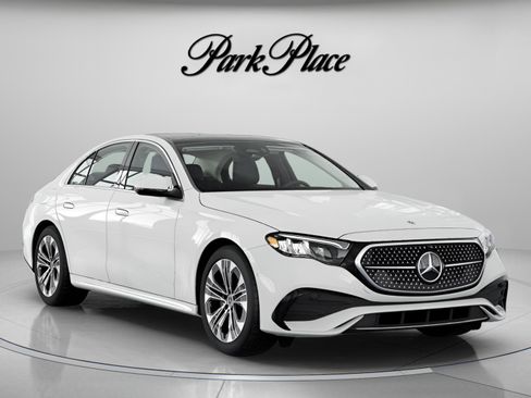 Used 2026 Mercedes-Benz E 350 4MATIC Sedan image 33