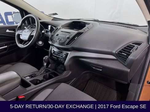 Used 2017 Ford Escape SE w/ SE Cold Weather Package image 32