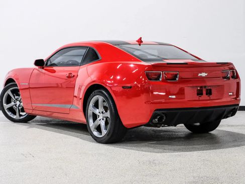 Used 2013 Chevrolet Camaro SS w/ RS Package RWD image 8