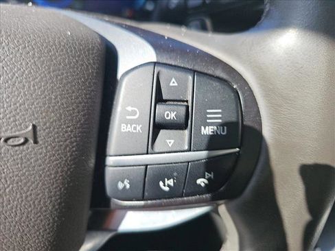 Used 2020 Ford Explorer Platinum image 19