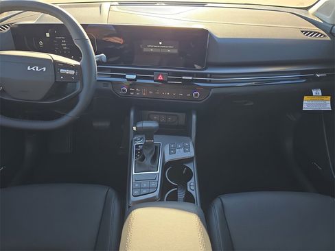 New 2026 Kia Sportage SX image 17