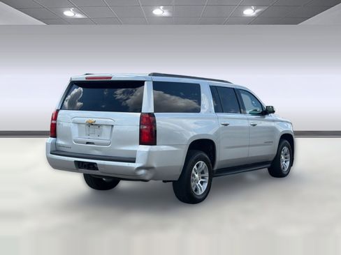 Used 2019 Chevrolet Suburban LT AWD/4WD image 9
