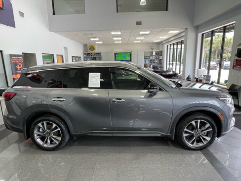Used 2024 INFINITI QX60 Luxe w/ Vision Package FWD image 6