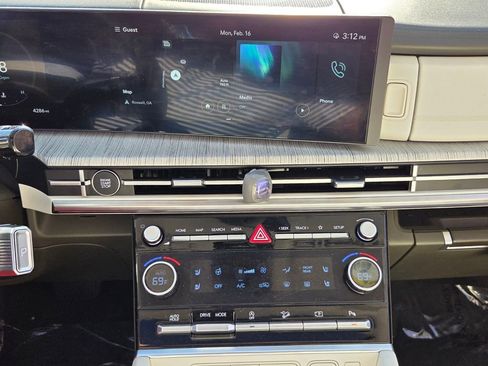 Used 2025 Hyundai Santa Fe Calligraphy image 24