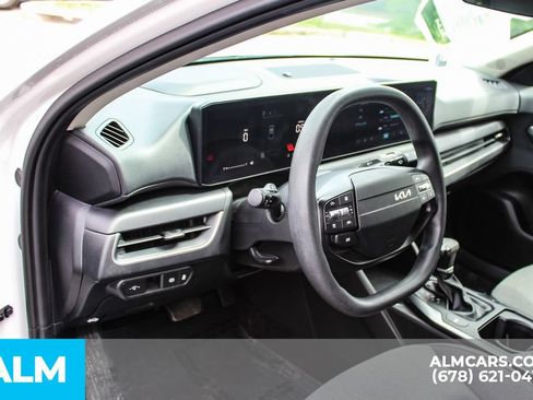 Used 2025 Kia K4 FWD image 17