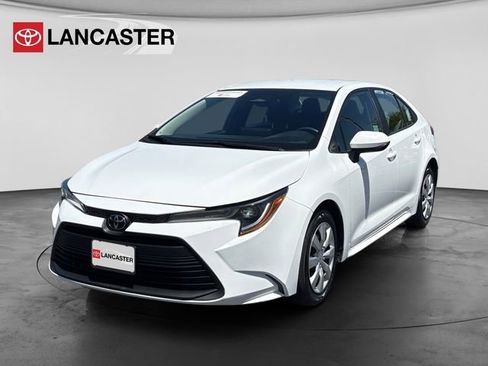 Certified 2023 Toyota Corolla LE FWD image 3