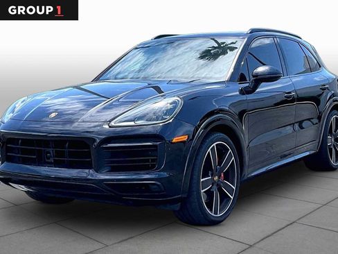 Used 2021 Porsche Cayenne GTS AWD/4WD image 1