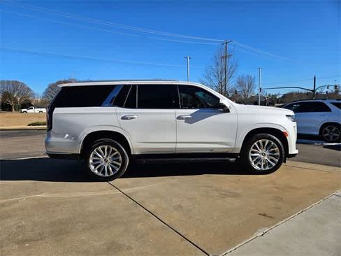 Used 2023 Cadillac Escalade Premium Luxury w/ LPO, Floor Liner Package image 9