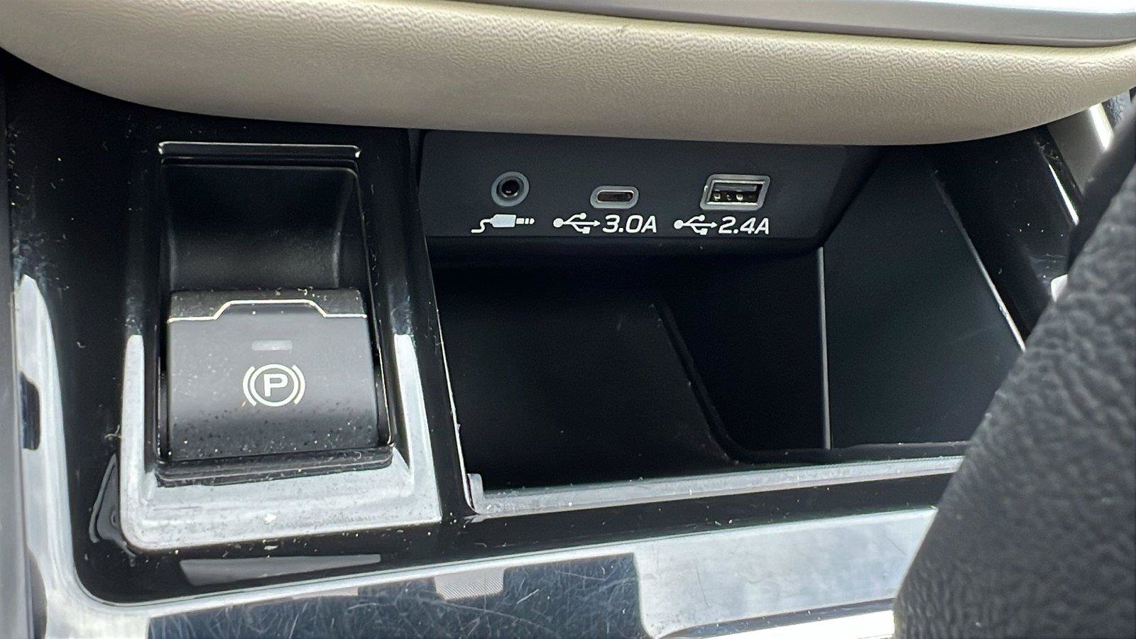 Used 2024 Subaru Outback Limited AWD/4WD image 25