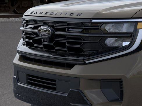 New 2026 Ford Expedition Max Platinum w/ Stealth Performance Package image 17