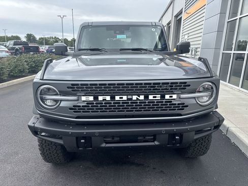 New 2025 Ford Bronco Badlands image 7