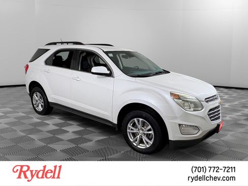 Used 2017 Chevrolet Equinox LT w/ Convenience Package AWD/4WD image 7