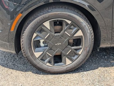 New 2026 Kia Sportage SX FWD image 11