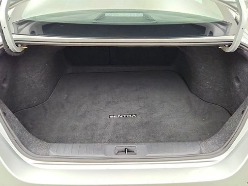 Used 2020 Nissan Sentra SV FWD image 21