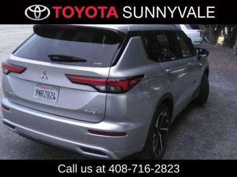 Used 2024 Mitsubishi Outlander SEL image 2