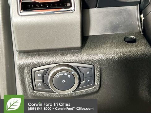 Used 2015 Ford F150 XLT w/ Equipment Group 301A Mid image 18