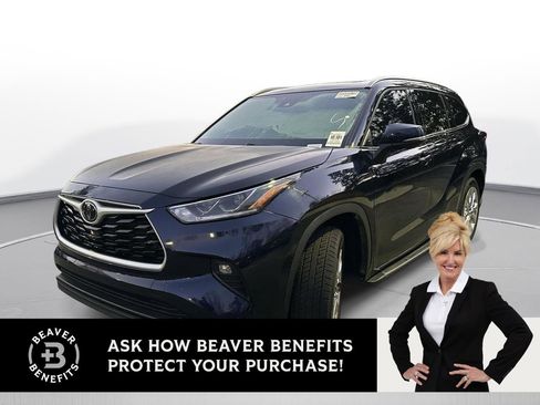Used 2023 Toyota Highlander Limited image 1