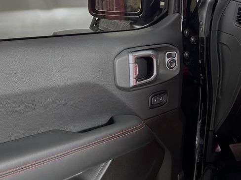 Used 2024 Jeep Wrangler Unlimited Rubicon 392 image 17