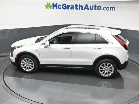 Used 2022 Cadillac XT4 Luxury w/ Cold Weather Package AWD/4WD image 23