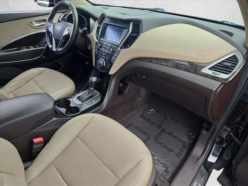 Used 2017 Hyundai Santa Fe Sport FWD image 20