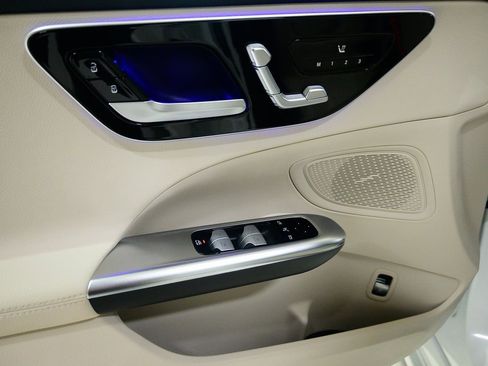 Certified 2023 Mercedes-Benz C 300 4MATIC Sedan image 20