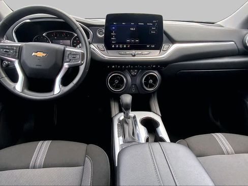 Used 2025 Chevrolet Blazer LT FWD image 14