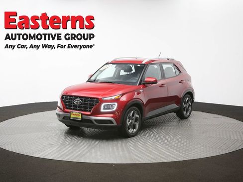 Used 2025 Hyundai Venue Limited image 55