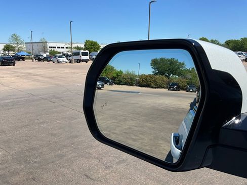 Used 2023 Toyota Tundra Platinum image 23