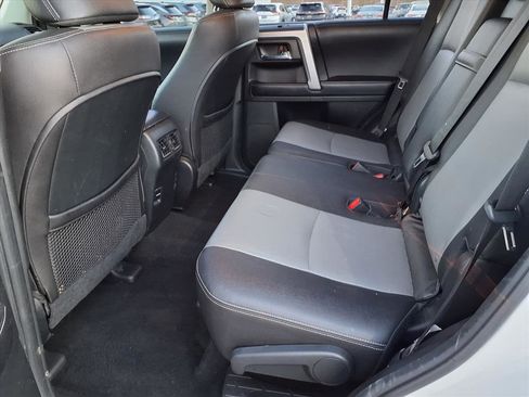 Used 2018 Toyota 4Runner SR5 image 5