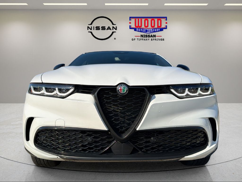 Used 2024 Alfa Romeo Tonale Veloce AWD/4WD image 6