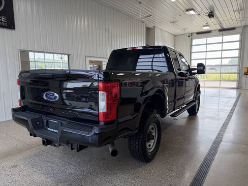 Used 2019 Ford F250 XL w/ Power Equipment Group AWD/4WD image 5