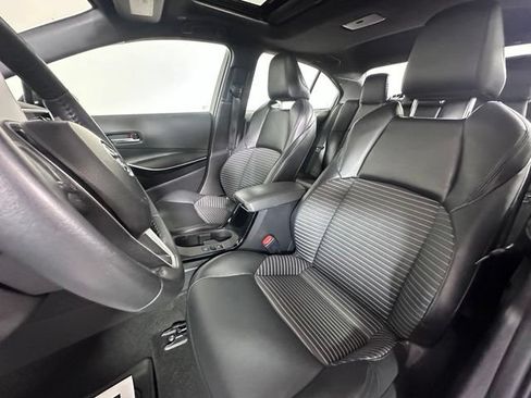 Used 2025 Toyota Corolla XSE FWD image 21