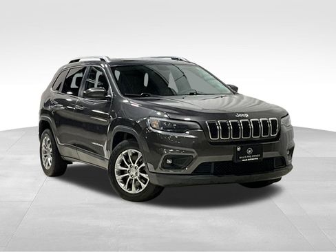Used 2019 Jeep Cherokee Latitude Plus image 1