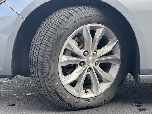 Used 2023 Chevrolet Malibu LT image 34