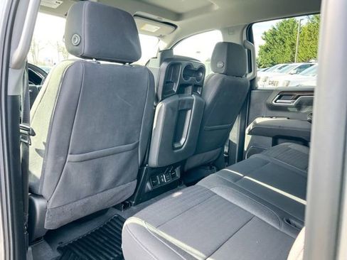 Used 2025 Chevrolet Silverado 1500 LT image 11