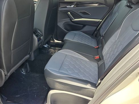 New 2026 Volkswagen Tiguan SEL R-Line AWD/4WD image 6