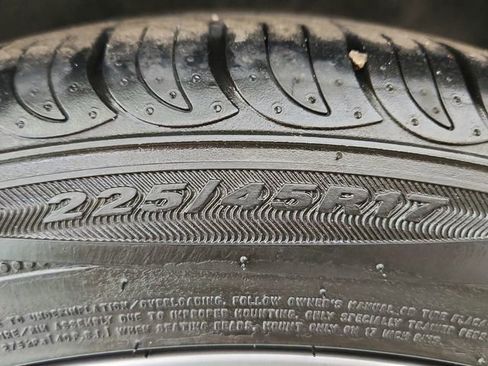 Used 2017 Mercedes-Benz CLA 250 4MATIC image 31