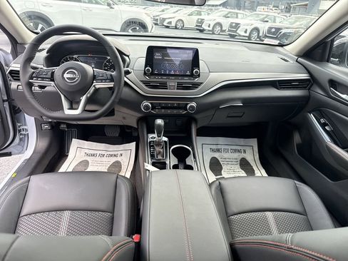 New 2025 Nissan Altima 2.5 SR image 14
