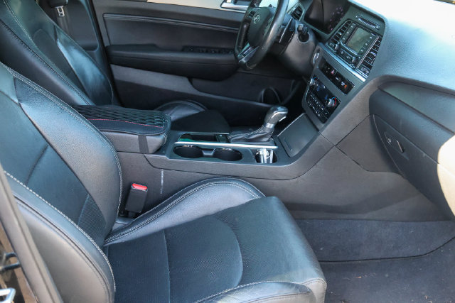 Used 2015 Hyundai Sonata Sport 2.0T FWD image 13