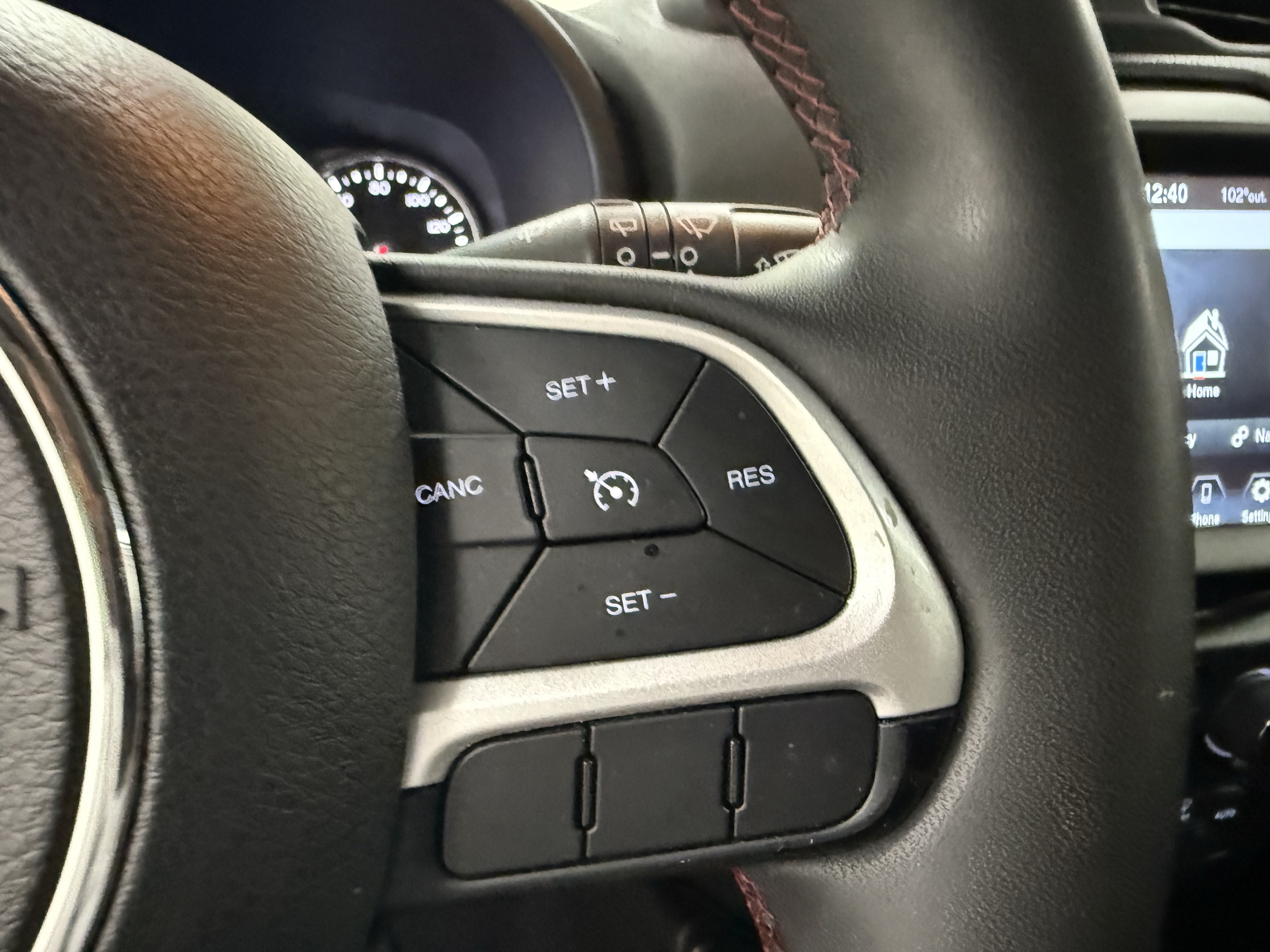 Used 2023 Jeep Renegade Trailhawk AWD/4WD image 19