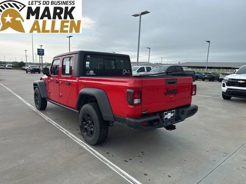 Used 2022 Jeep Gladiator Sport w/ Trailer Tow Package AWD/4WD image 4