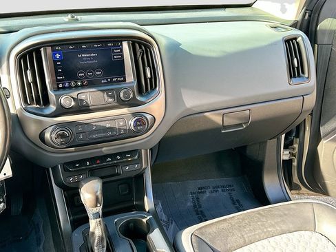 Used 2022 Chevrolet Colorado Z71 image 22